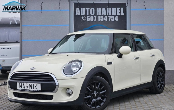 MINI ONE cena 59901 przebieg: 149453, rok produkcji 2019 z Czaplinek małe 232